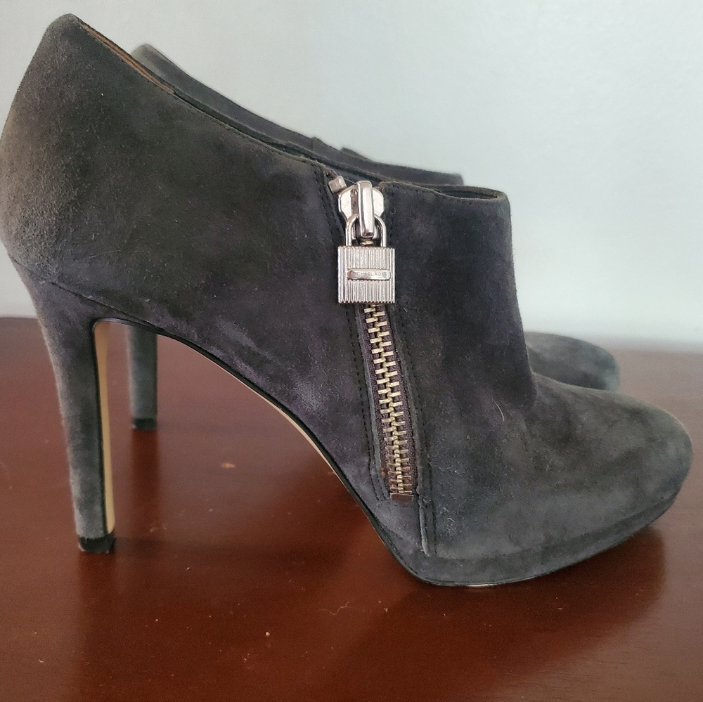 MICHAEL Michael Kors Grey Suede Zip Ankle Booties Dark Grey